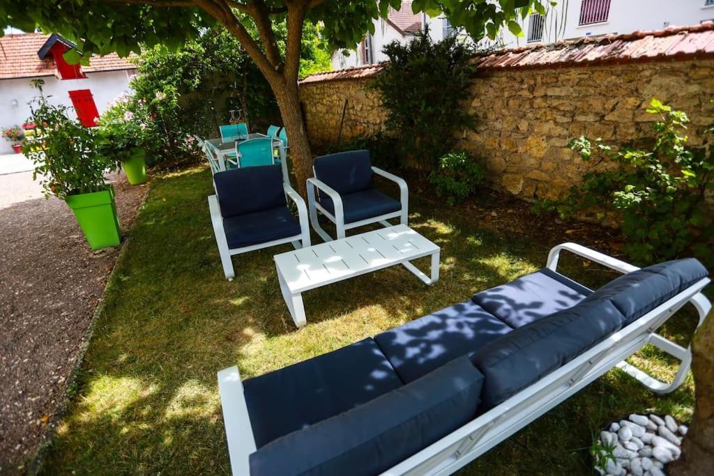 F3 80 M2 Longere Plain Pied Au Centre Auxonne. Villa Bagian luar foto