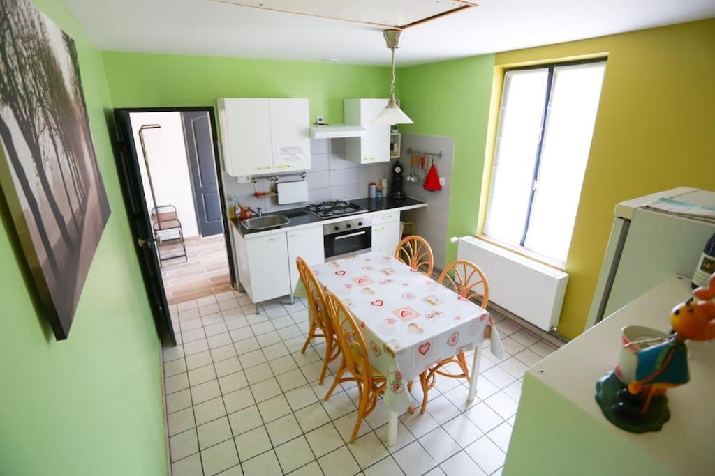 F3 80 M2 Longere Plain Pied Au Centre Auxonne. Villa Bagian luar foto