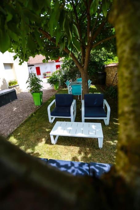 F3 80 M2 Longere Plain Pied Au Centre Auxonne. Villa Bagian luar foto