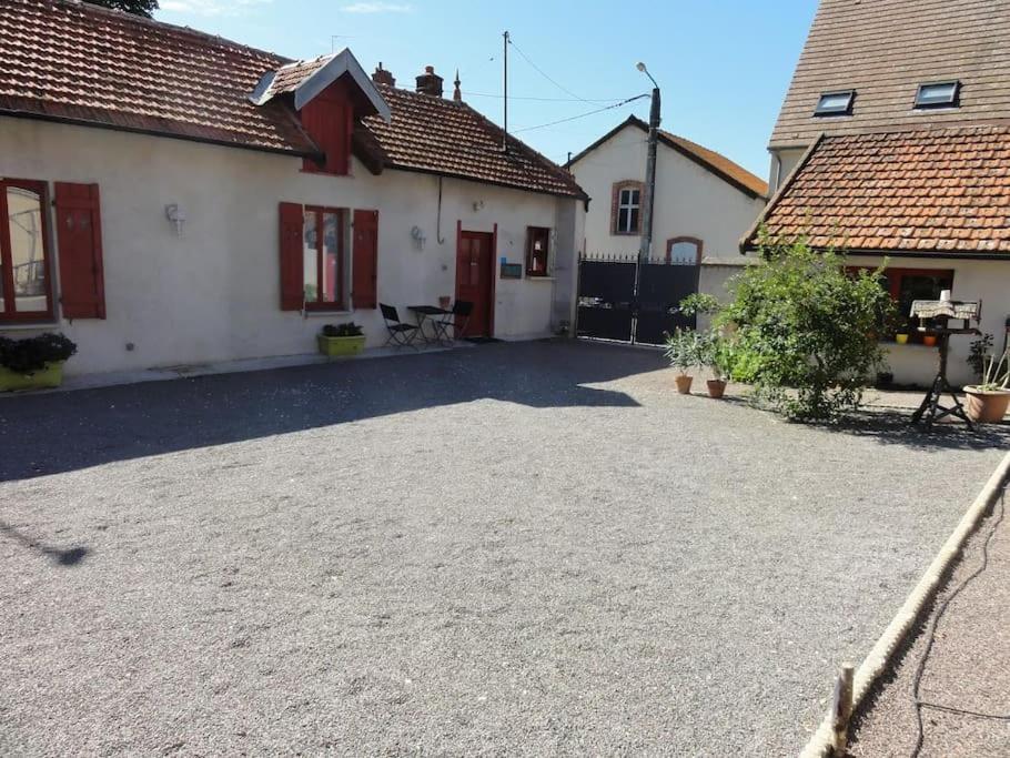 F3 80 M2 Longere Plain Pied Au Centre Auxonne. Villa Bagian luar foto